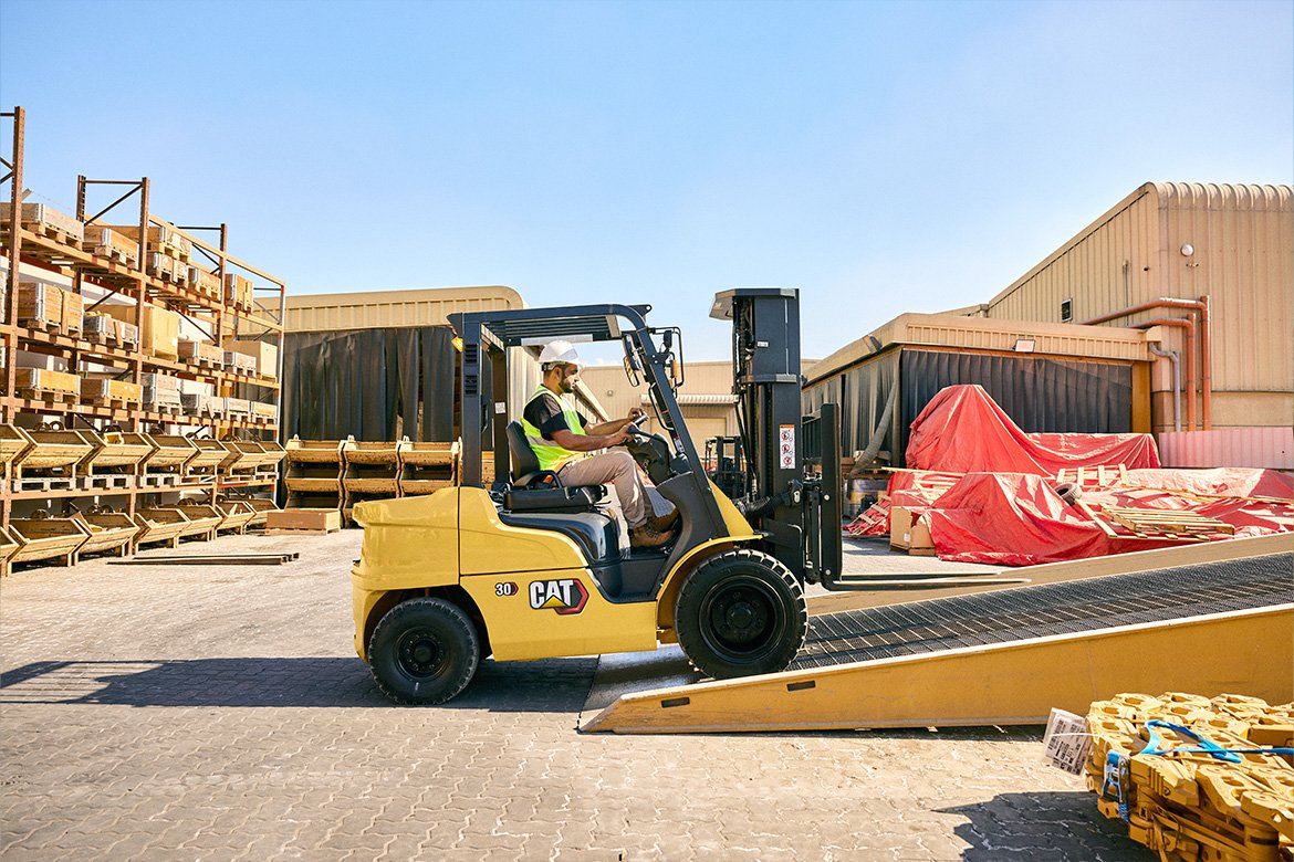 Cat® DP20PT Compact Diesel Powered Forklift (2.000 kg)