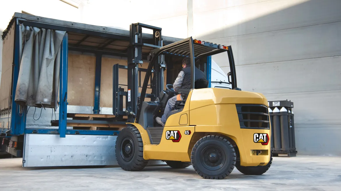 Cat® DP45N3 Diesel Forklift (4.500 kg) - Foto 3
