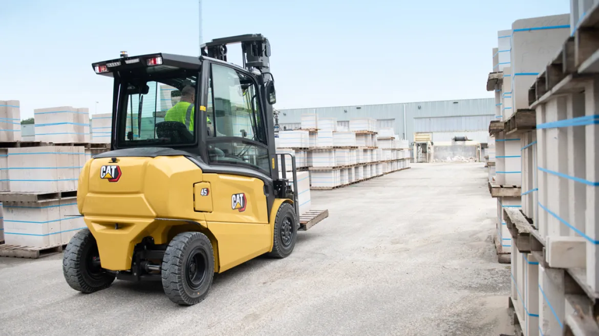 Cat® EP45N High-Capacity Electric Forklift (4.500 kg) - Foto 2