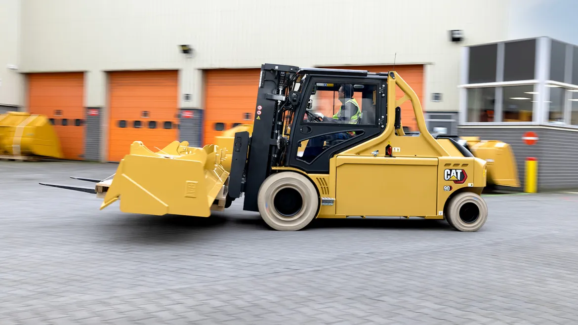 Cat® EP90NH Heavy Electric Forklift (9.000 kg) - Foto 2