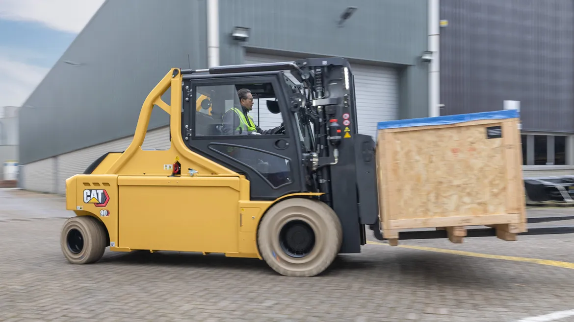 Cat® EP90NH Heavy Electric Forklift (9.000 kg) - Foto 3