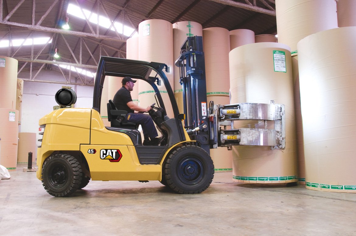 Cat® GP40NT Heavy-Duty Petrol/LPG Forklift (4.000 kg)