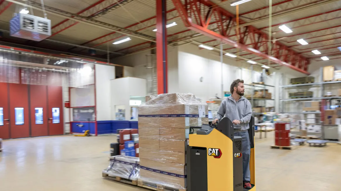 Cat® NPR30N2 Stand-In Power Pallet Truck (3.000 kg) - Foto 3