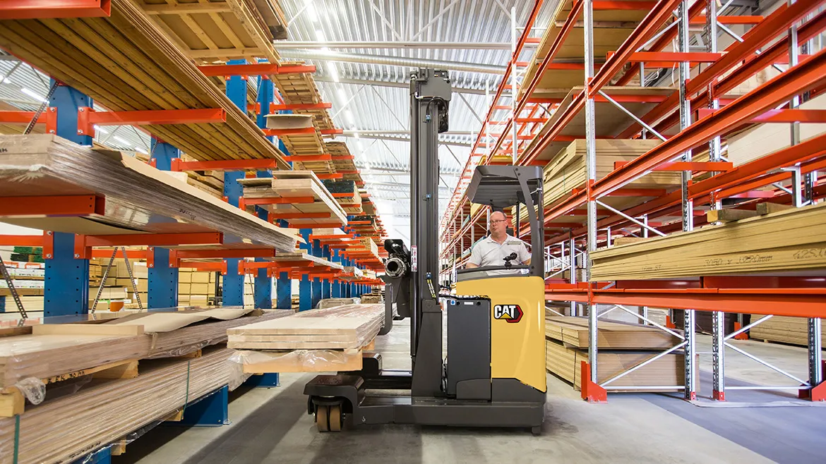 Cat® NRM20N3 Four-Way Reach Truck (2.000 kg) - Foto 2