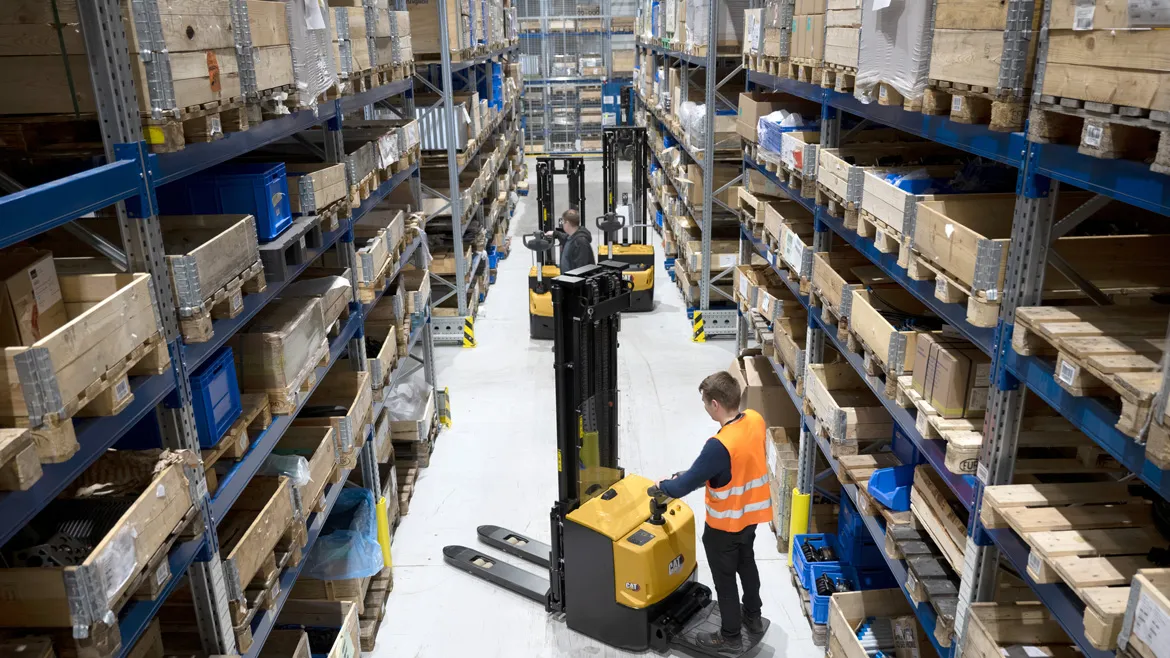 Cat® NSP16N3 Pedestrian Pallet Stacker (1.600 kg) - Foto 2