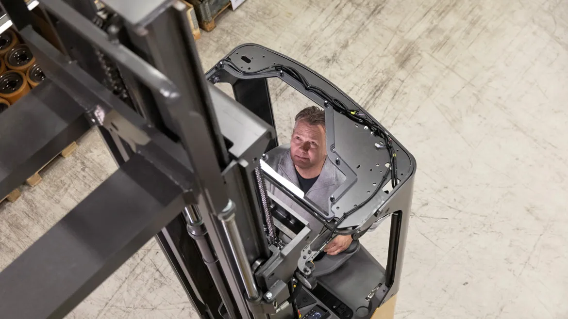 Cat® NSR20N2I Stand-In Pallet Stacker (2.000 kg) - Foto 3