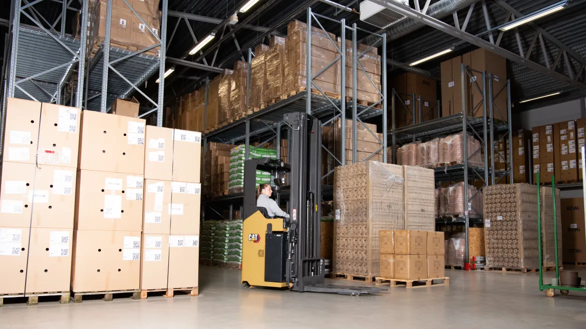 Cat® NSS20N2I Sit-On Pallet Stacker (2.000 kg) - Foto 3