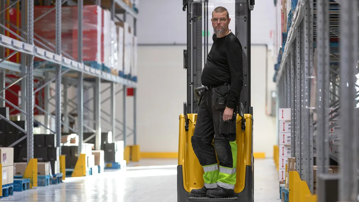 Cat® NSF16N3IS Platform Pallet Stacker (1.600 kg) - Foto 2