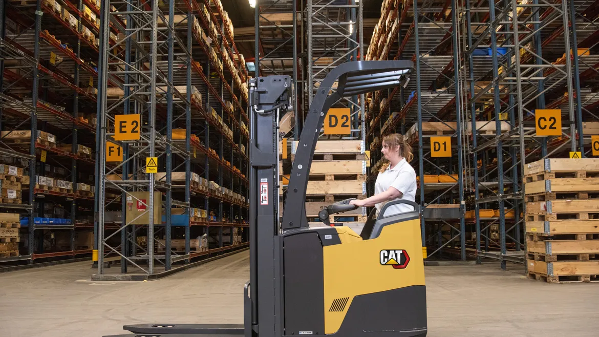 Cat® NSF16N3IS Platform Pallet Stacker (1.600 kg) - Foto 3